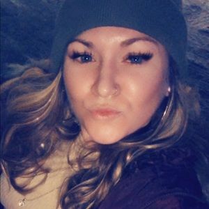 Meet your Posher, Aamanda